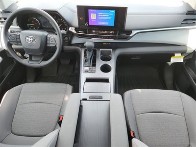 2026 Toyota Sienna LE