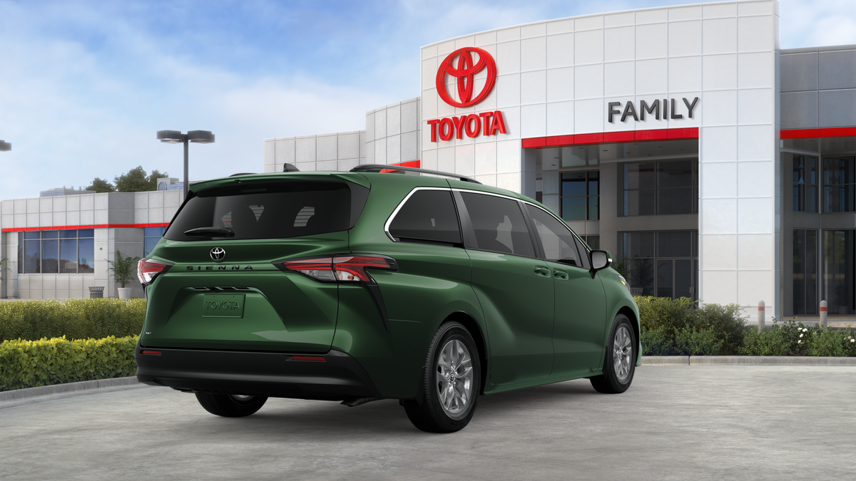 2026 Toyota Sienna LE