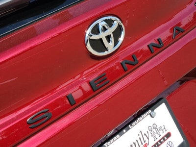 2026 Toyota Sienna XLE