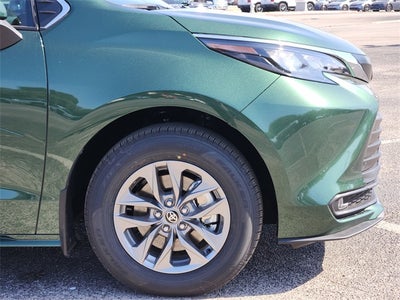 2026 Toyota Sienna XLE