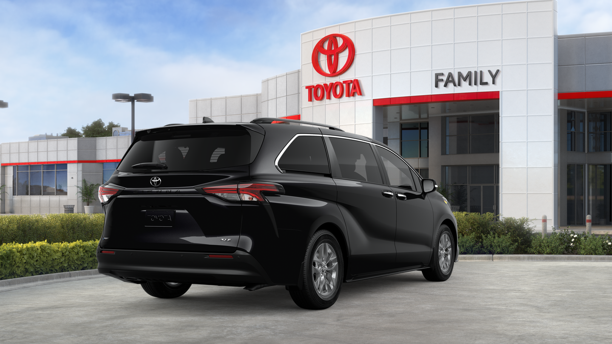 2026 Toyota Sienna XLE