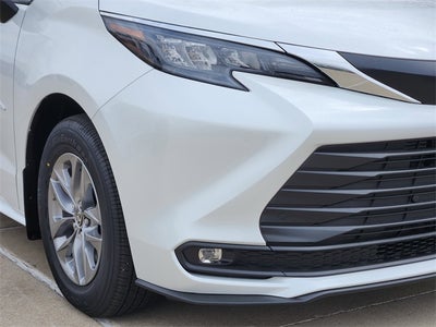 2026 Toyota Sienna XLE