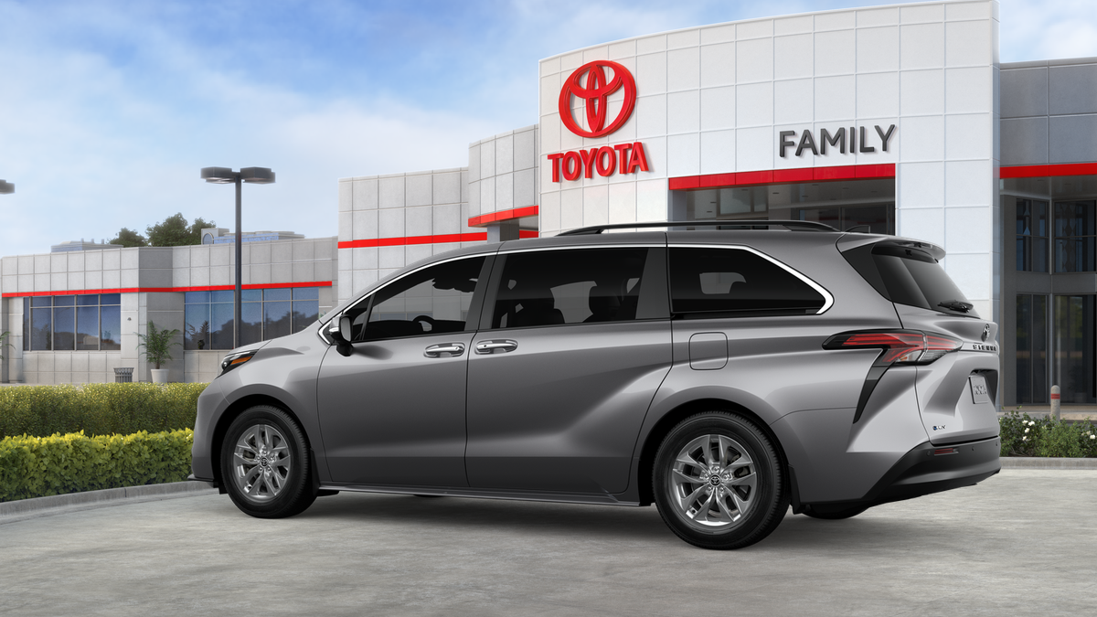2026 Toyota Sienna XLE