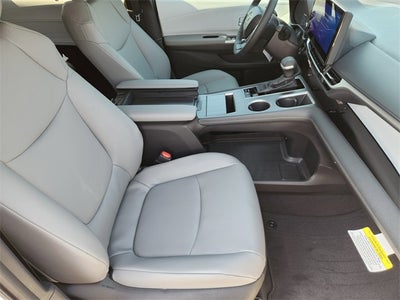 2026 Toyota Sienna XLE