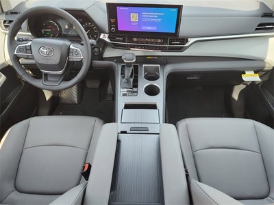 2026 Toyota Sienna XLE