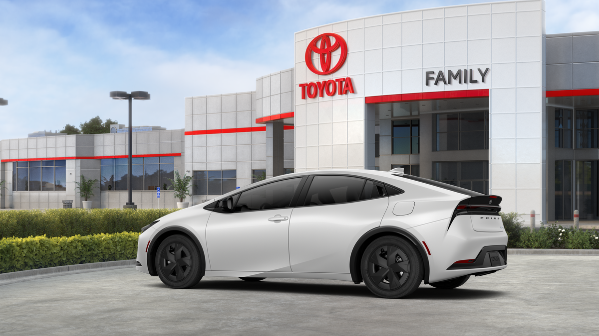 2027 Toyota Prius LE
