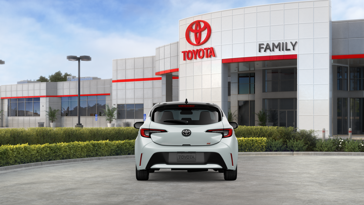 2026 Toyota Corolla Hatchback SE