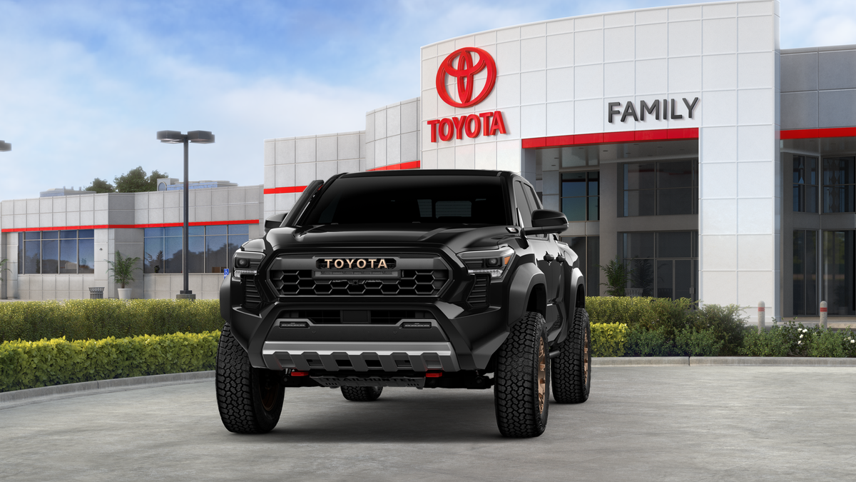 2026 Toyota Tacoma i-FORCE MAX Tacoma Trailhunter