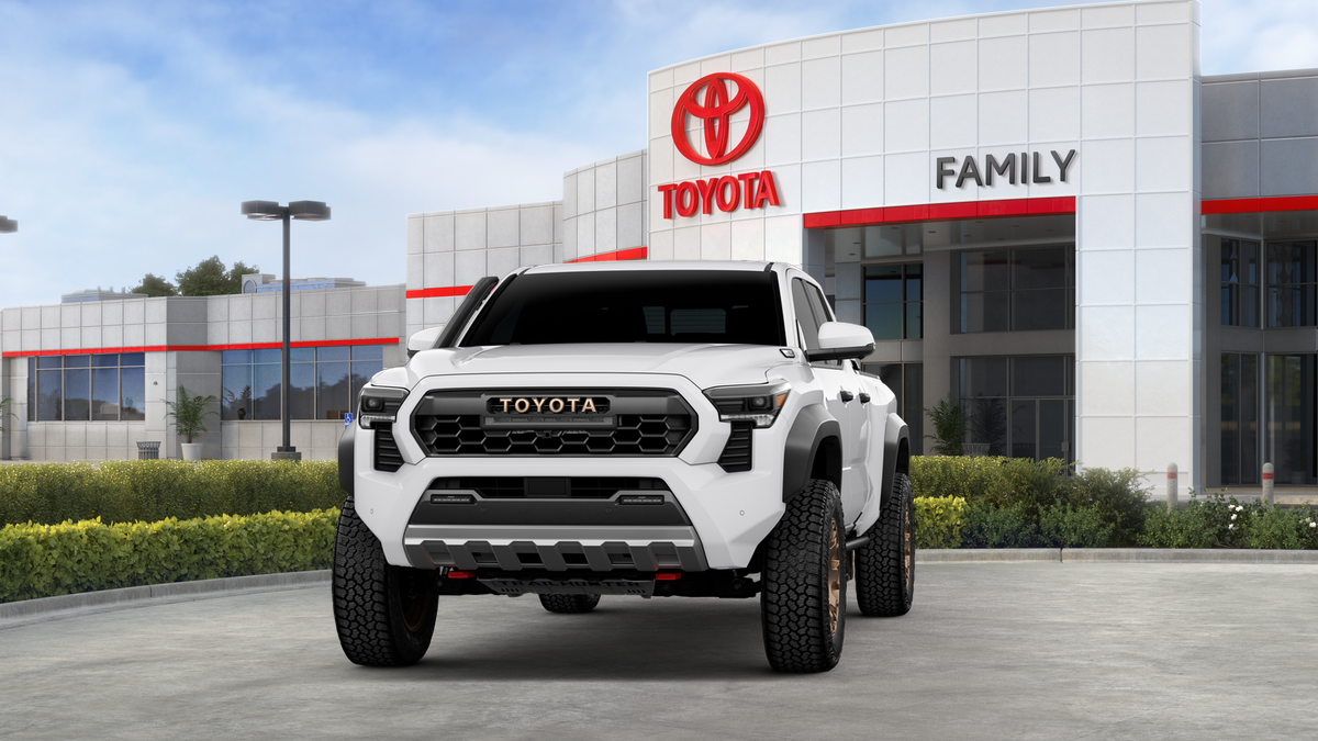 2026 Toyota Tacoma i-FORCE MAX Tacoma Trailhunter