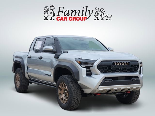 2026 Toyota Tacoma i-FORCE MAX Tacoma Trailhunter