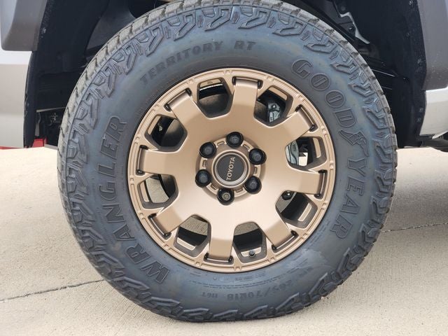 2026 Toyota Tacoma i-FORCE MAX Tacoma Trailhunter