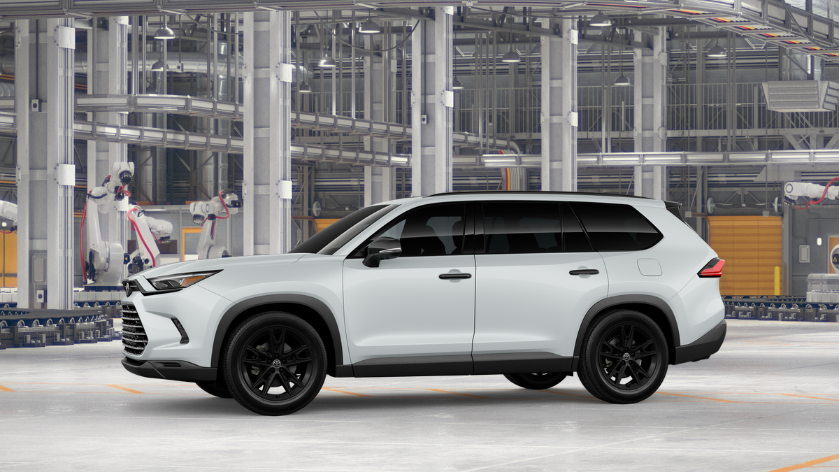 2026 Toyota Grand Highlander Hybrid Nightshade