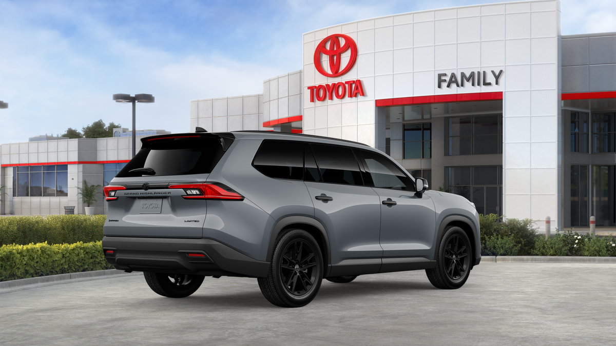 2026 Toyota Grand Highlander Hybrid Nightshade