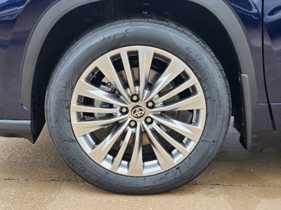 2026 Toyota Highlander Hybrid Platinum