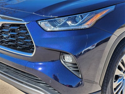 2026 Toyota Highlander Hybrid Platinum