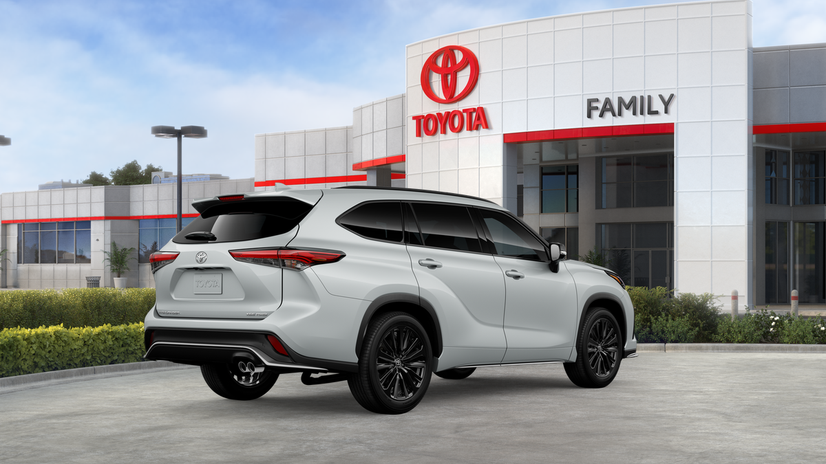 2026 Toyota Highlander XSE