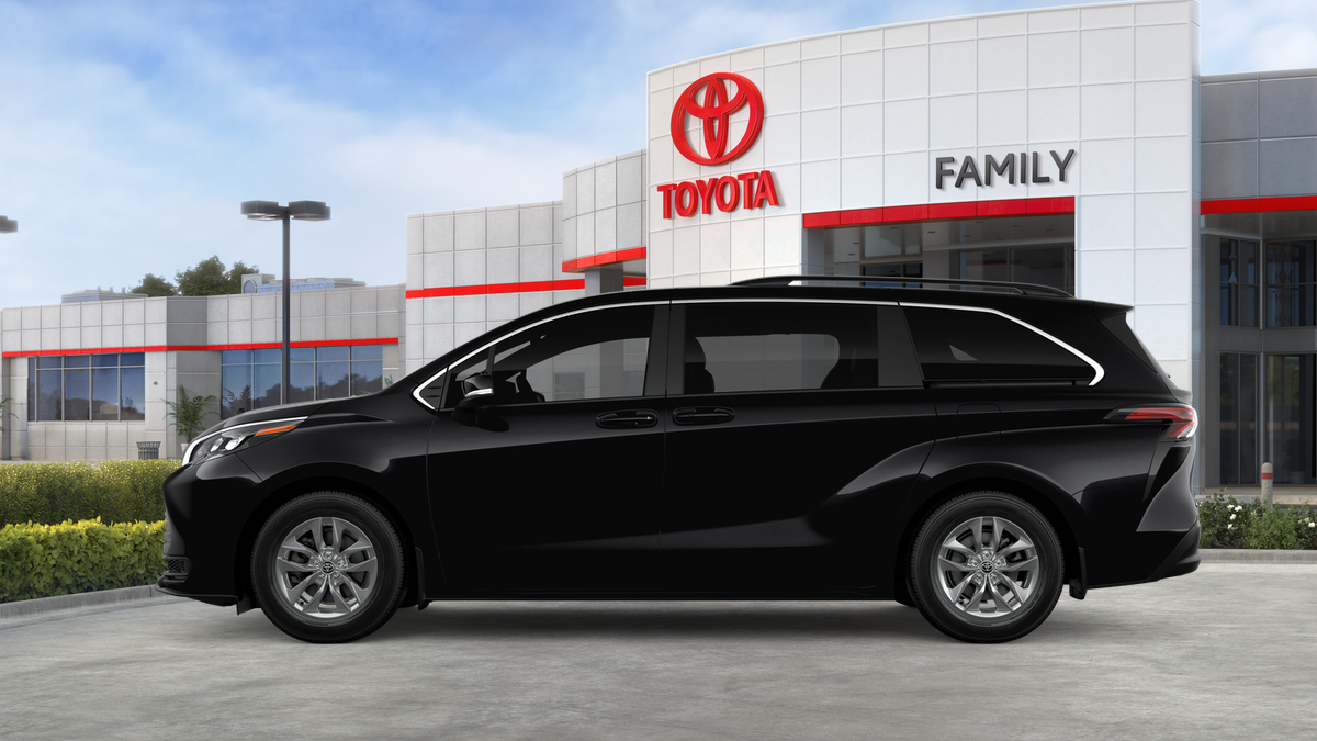 2026 Toyota Sienna LE