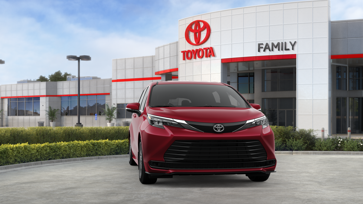 2026 Toyota Sienna LE