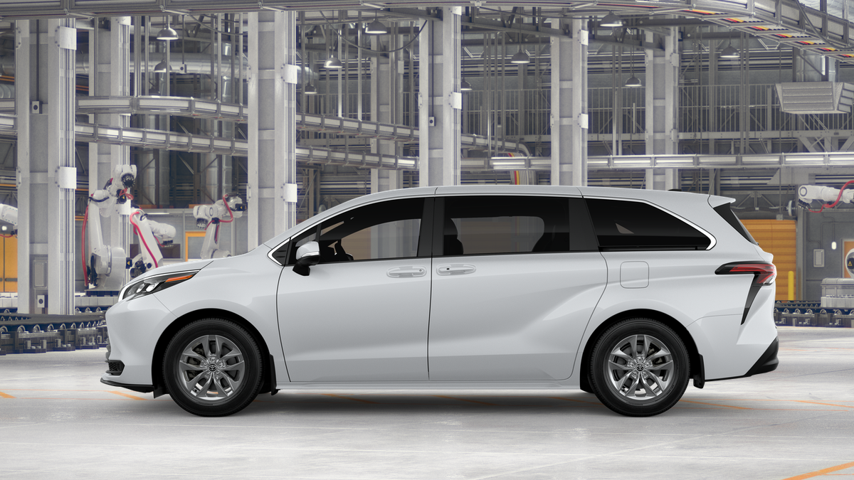 2026 Toyota Sienna LE