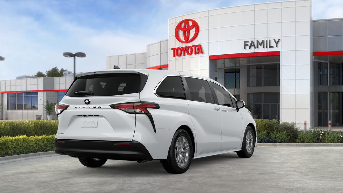 2026 Toyota Sienna LE