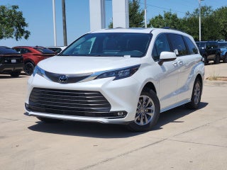 2026 Toyota Sienna XLE