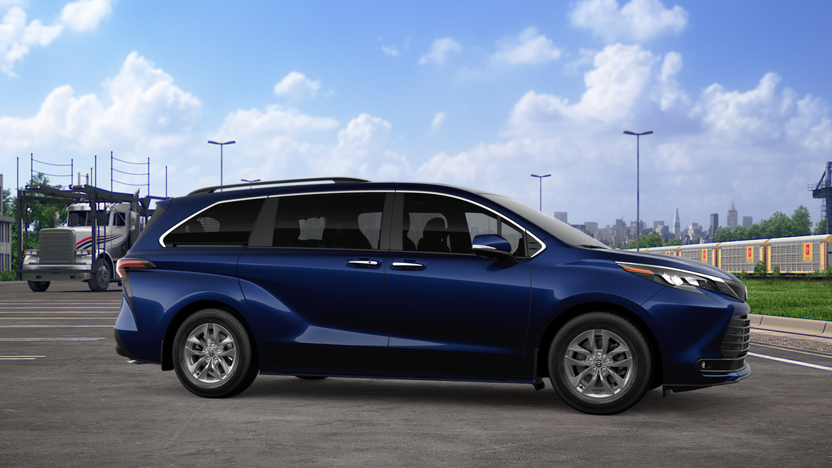 2026 Toyota Sienna XLE