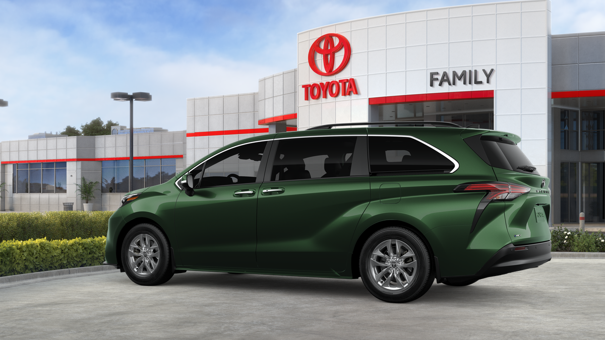 2026 Toyota Sienna XLE