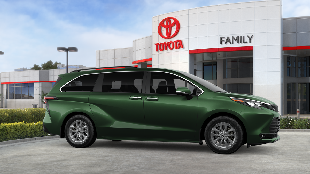 2026 Toyota Sienna XLE