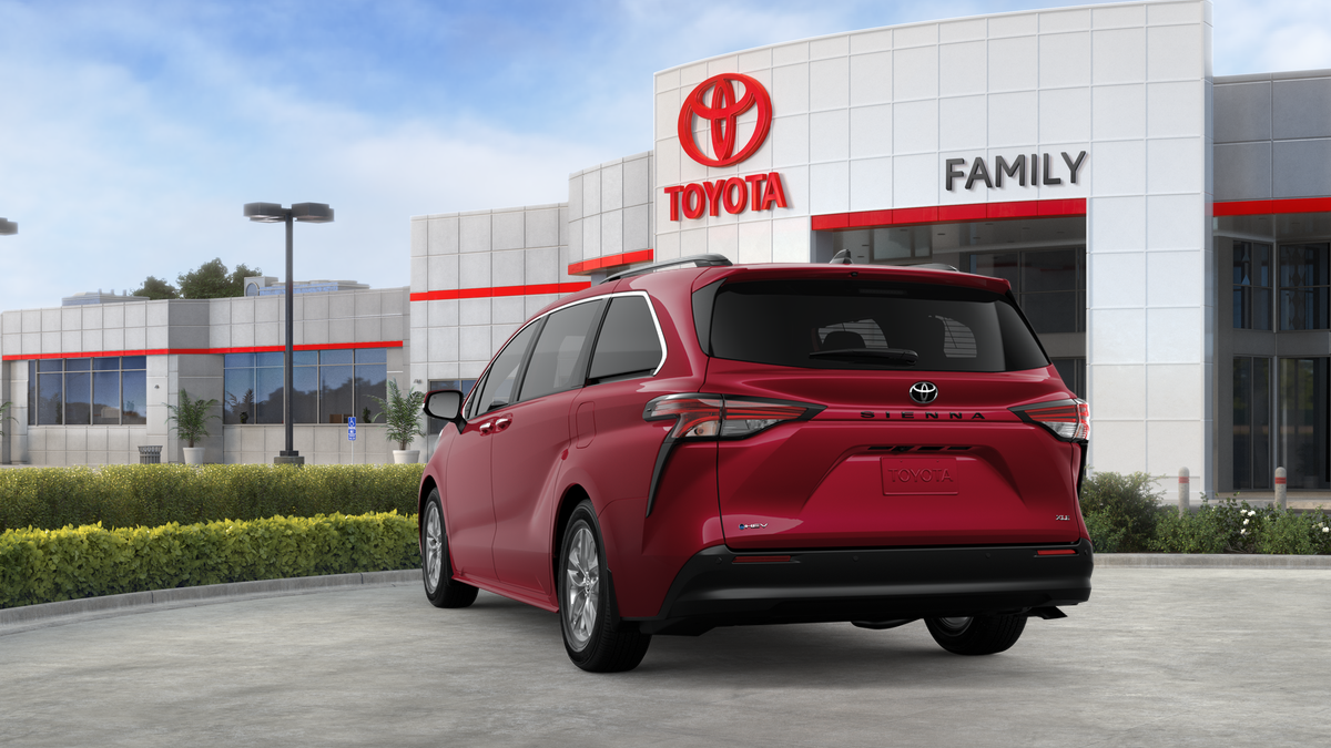 2026 Toyota Sienna XLE