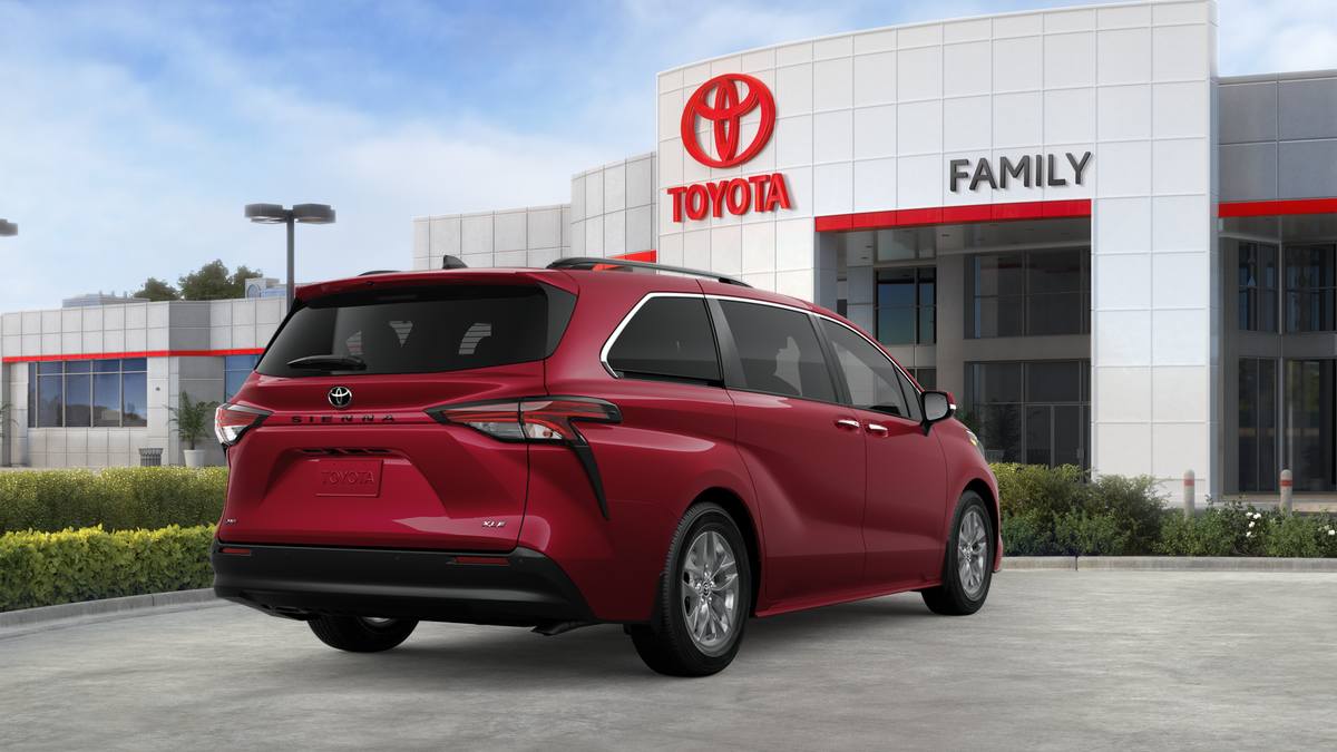 2026 Toyota Sienna XLE
