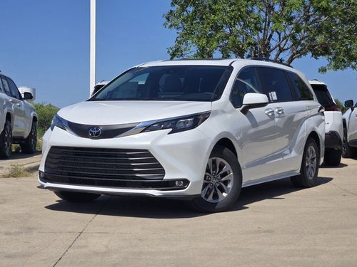 2026 Toyota Sienna XLE