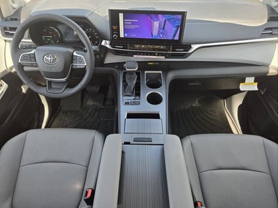 2026 Toyota Sienna XLE