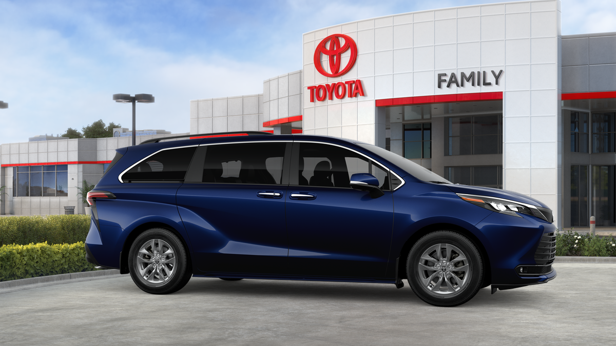 2026 Toyota Sienna XLE