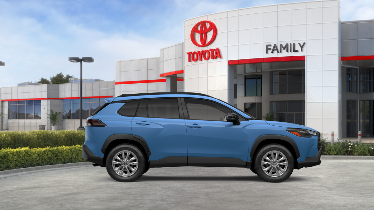 2026 Toyota Corolla Cross LE