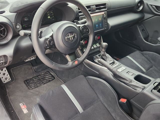 2026 Toyota GR86 Premium AT