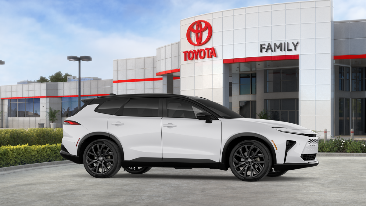 2026 Toyota Toyota Crown Signia Limited