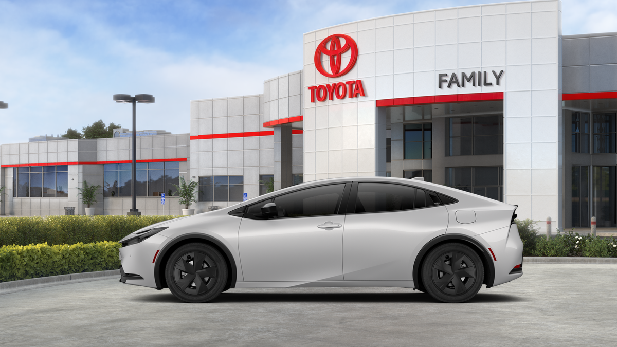 2027 Toyota Prius LE