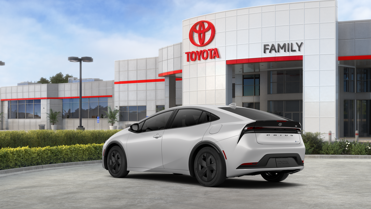 2027 Toyota Prius LE