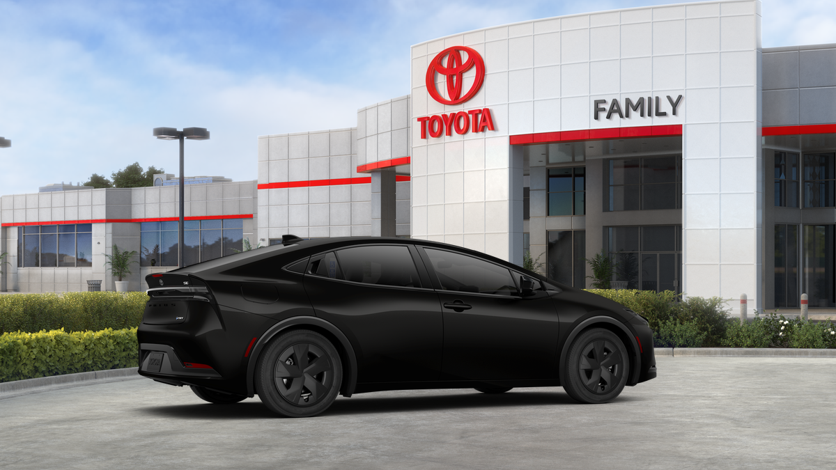 2027 Toyota Prius Plug-in Hybrid SE