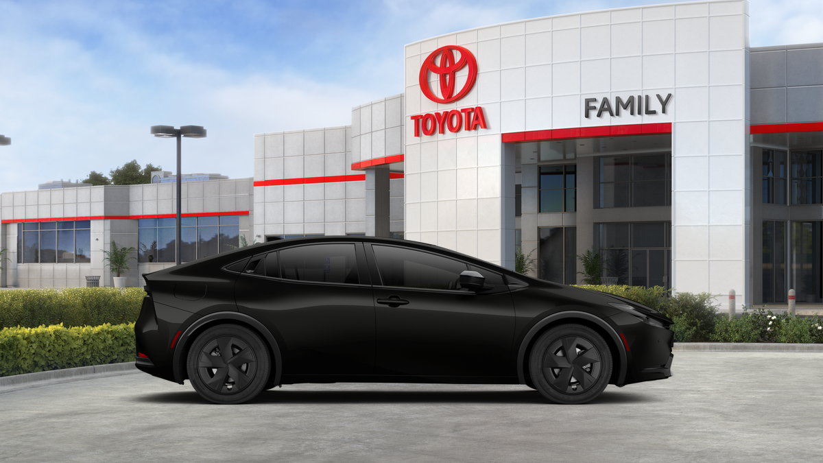 2027 Toyota Prius Plug-in Hybrid SE