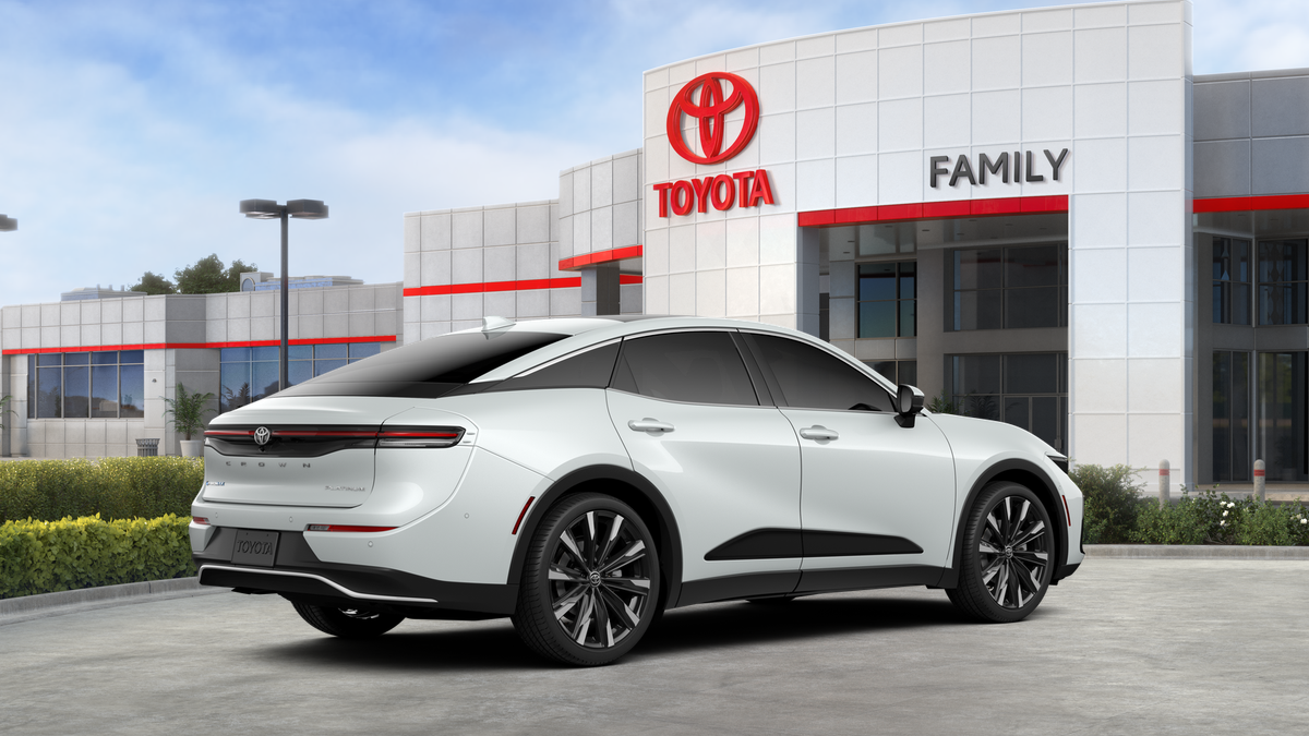 2026 Toyota Toyota Crown Platinum