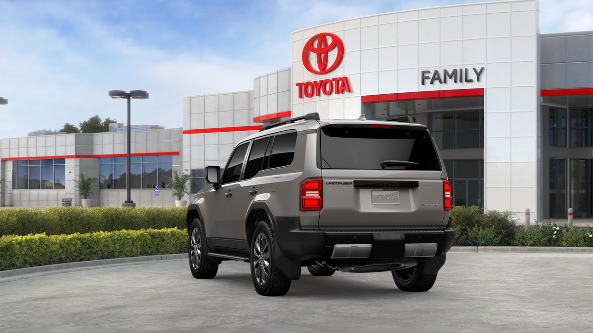 2027 Toyota Land Cruiser 4WD (Natl)