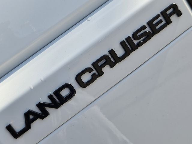 2027 Toyota Land Cruiser Base