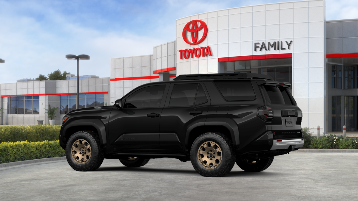 2026 Toyota 4Runner i-FORCE MAX 4Runner Trailhunter