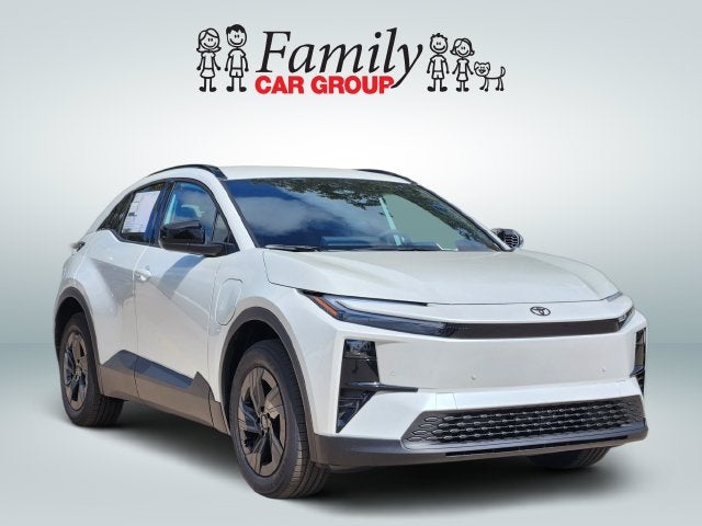 2027 Toyota C-HR SE