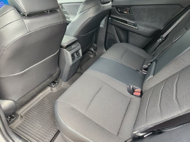 2027 Toyota C-HR SE