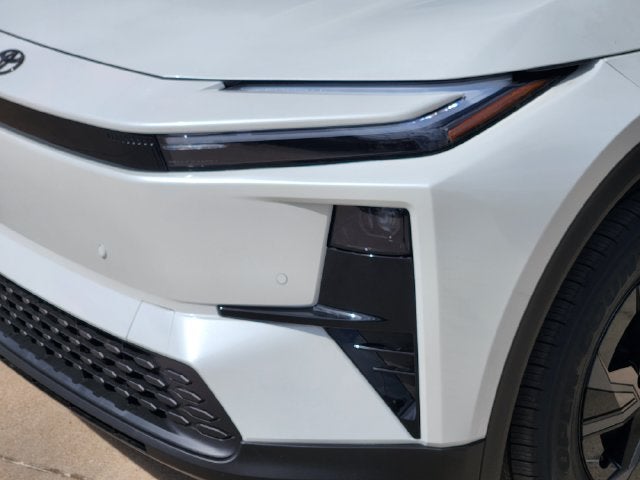 2027 Toyota C-HR SE